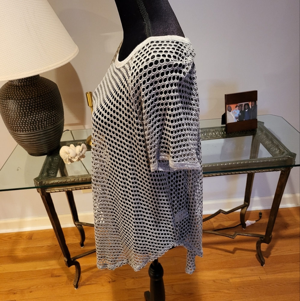 Ladies top - Picture 3 of 6